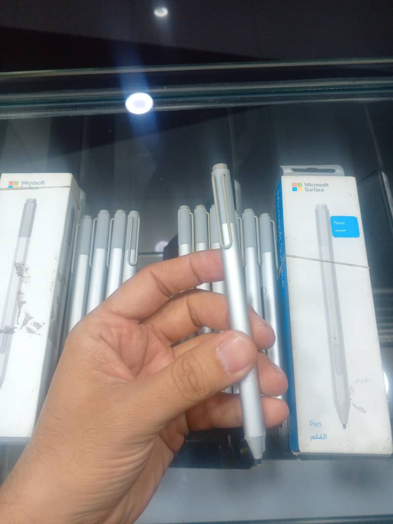 Microsoft Surface original pen compatible with all surface model. 1