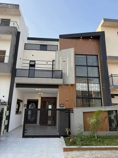Mpchs Multi Garden B-17 Islamabad 5 Marla Corner House Available For Sale  24/7 Boring Water Electric Meter Gas Meter Available Near Market Masjid School Park Everything Available On Walking Distance Prime Location