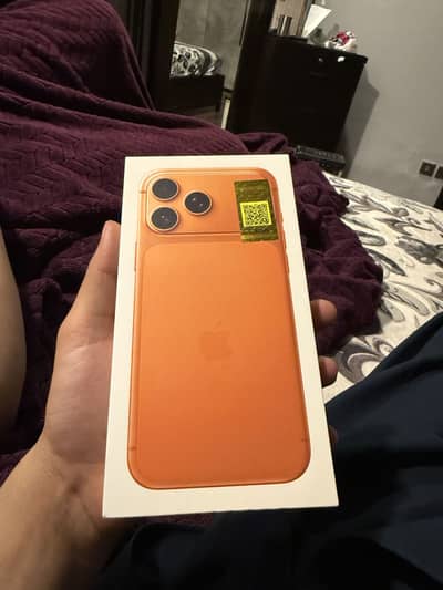 17 pro max 512Gb orange