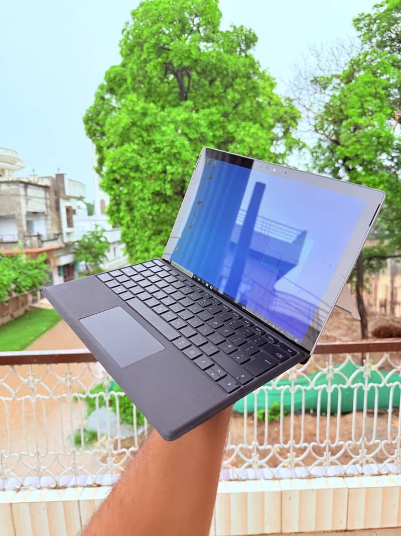 Microsoft surface pro 5 12