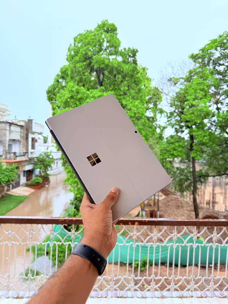 Microsoft Surface pro 5 16