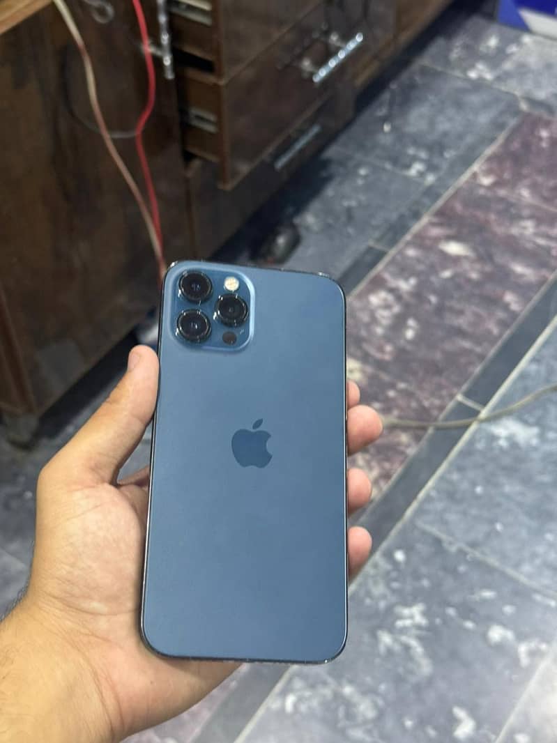 iPhone 12 pro max jv 0