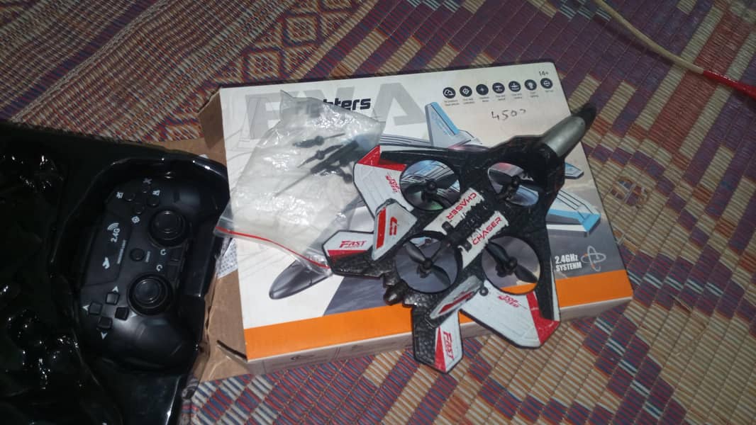 بالکل اوکے جہاز ہے ریموٹ کنٹرول ہے ایک ہفتہ استعمال نہیں ہوا ہے 1