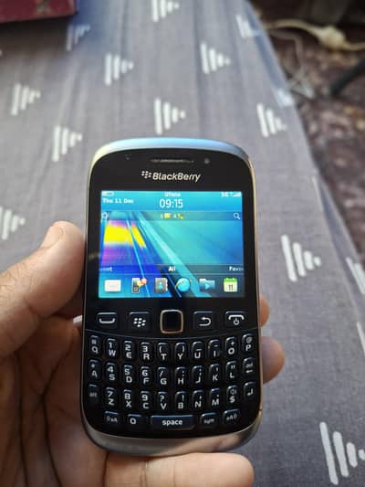 Blackberry Curve 100% Original Antique Phone Sim Working