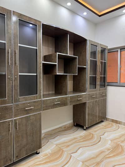 divider show case new brand.