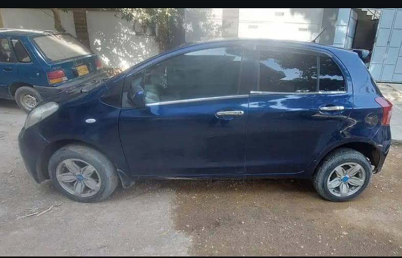 Vitz 2007 reg 2012 2