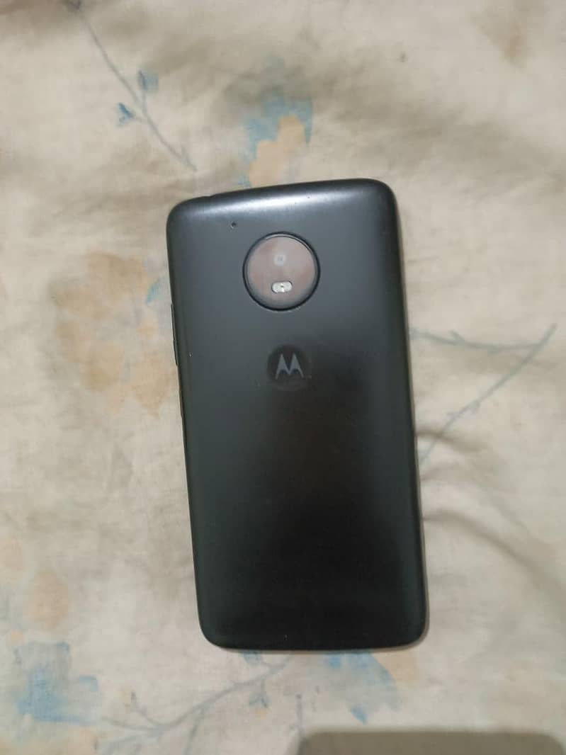 Moto E4 2