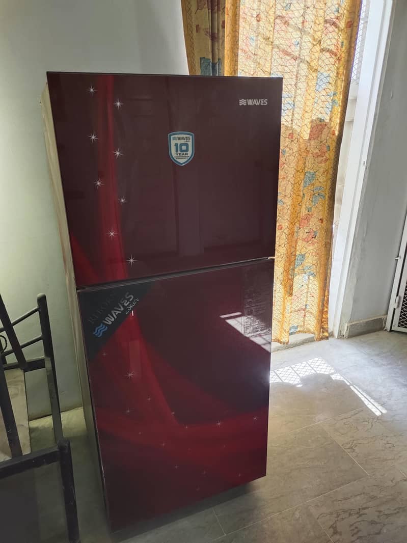Waves Refrigerator 0