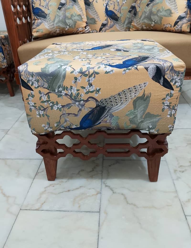 Deewan with Stool 3