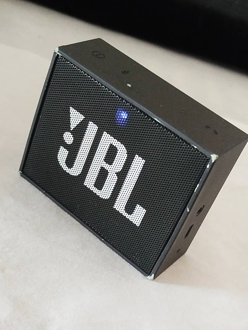 jbl mini speaker 1