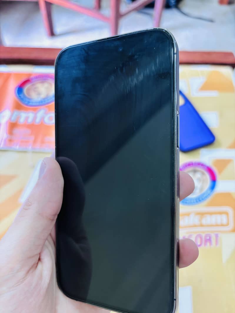 iphone 14pro max 4