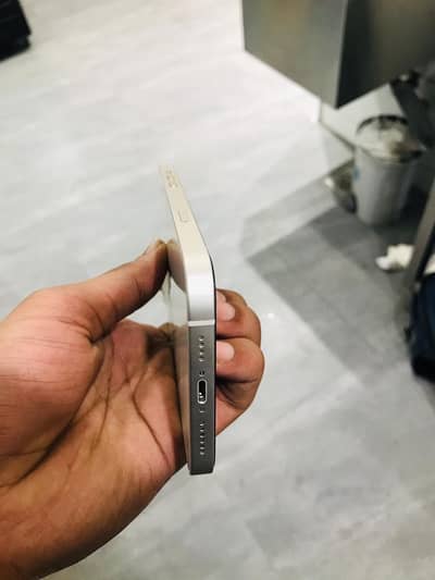 I phone 14 plus 10/10 condition