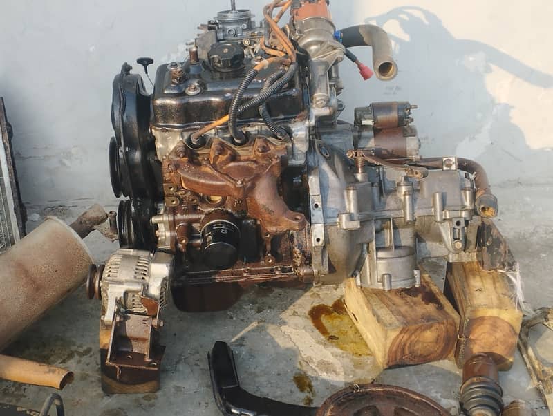 سوزوکی مہران مکمل انجن کے ساتھ گیئر برائے فروخت 4