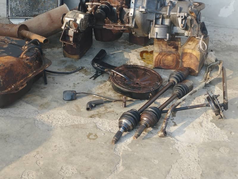 سوزوکی مہران مکمل انجن کے ساتھ گیئر برائے فروخت 5