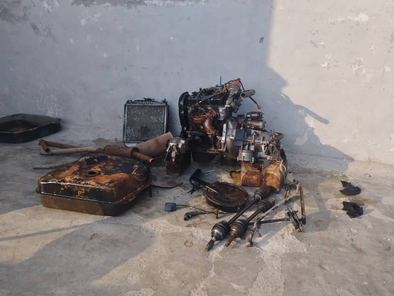 سوزوکی مہران مکمل انجن کے ساتھ گیئر برائے فروخت 7