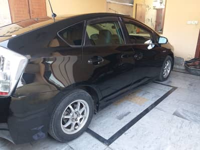 Toyota Prius G Touring Selection 1.8 Reg 2014