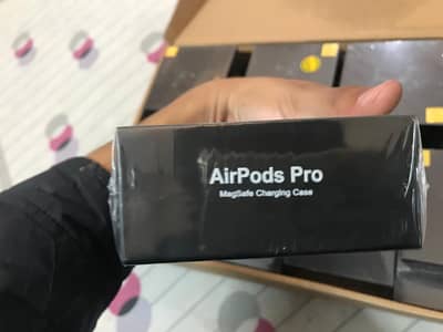 AIRPODS PRO C-TYPE STOCK
