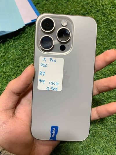 15 pro by pass ha 256gb 87 battery health 10/10 condition ha