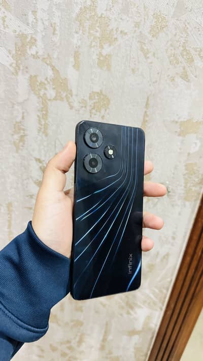 Infinix Hot 30 8+8 128 For sale