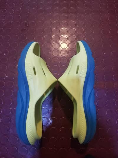 Hoka One  One  ORA Recovery