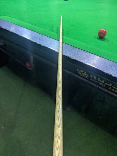 snooker cue