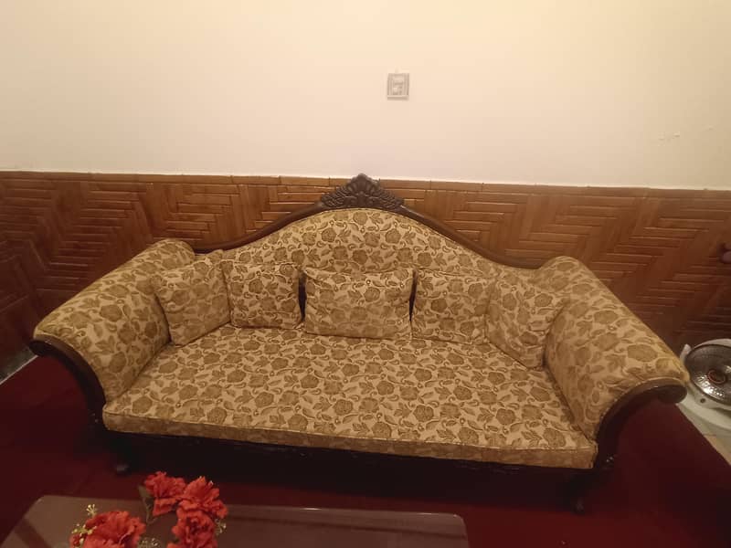 chunauti sofa 0