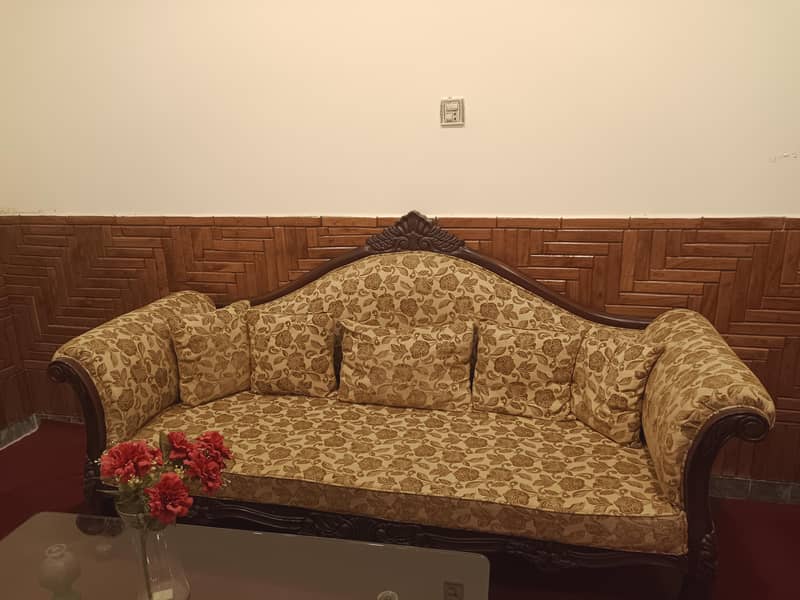 chunauti sofa 1