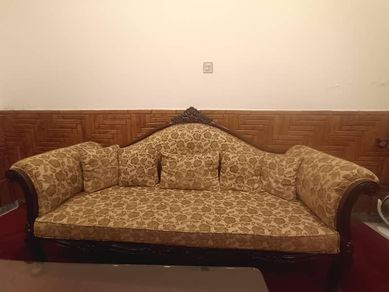 chunauti sofa 2