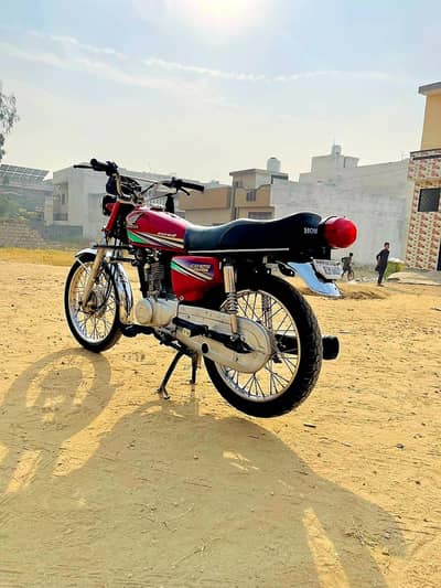 2014 MODEL 125 FOR SELL