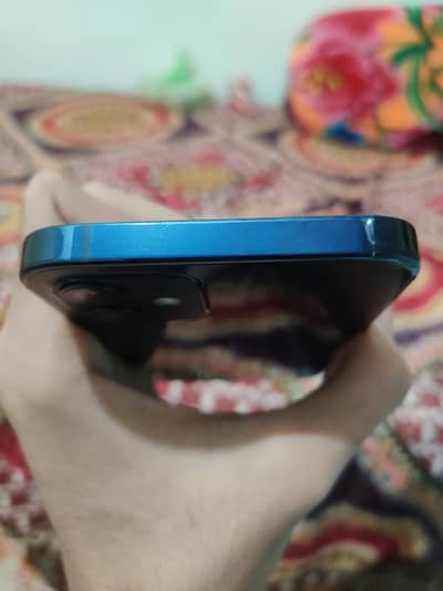 iphone 12 in good condition