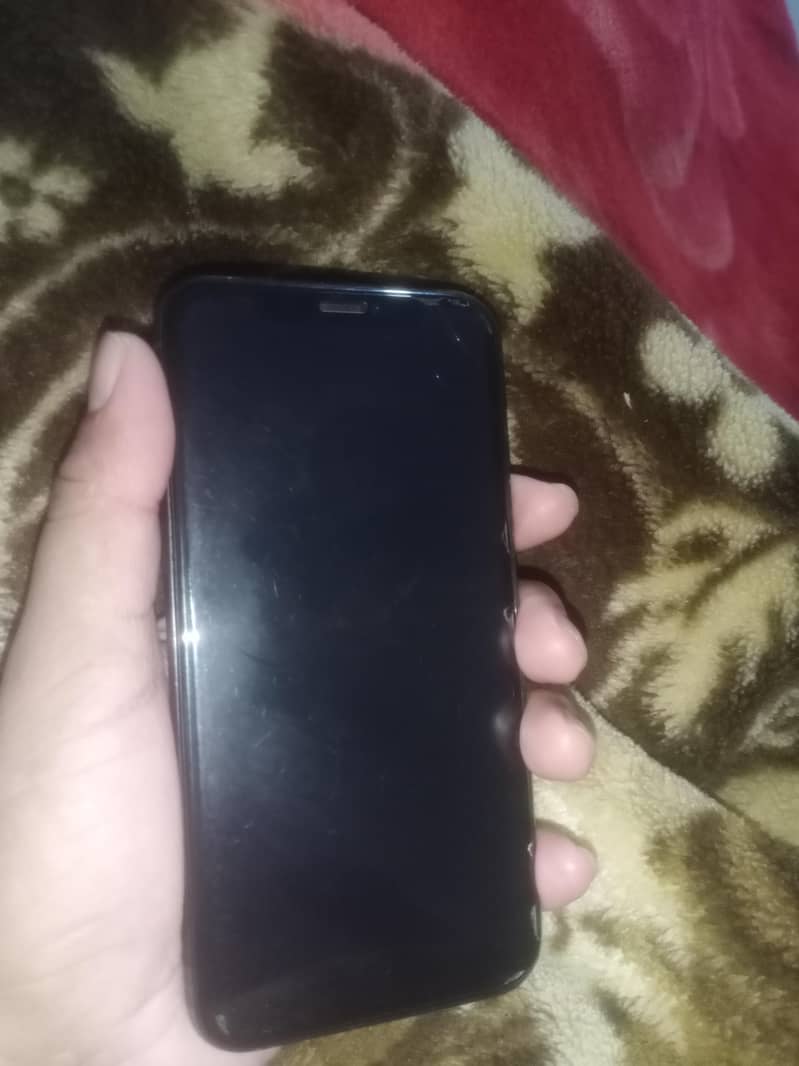 iphone 11 pro 2