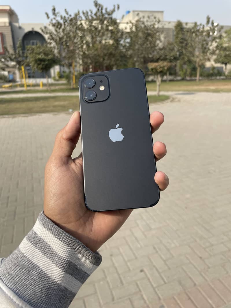 Iphone 12 64 GB 0