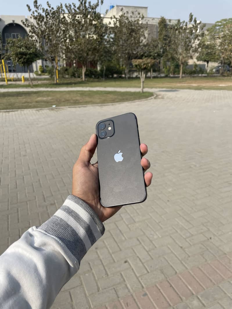 Iphone 12 64 GB 1