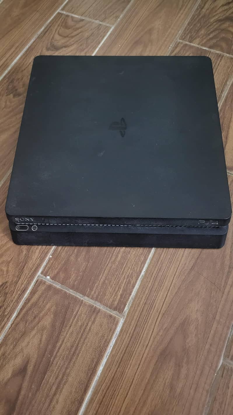 ps4 slim 0