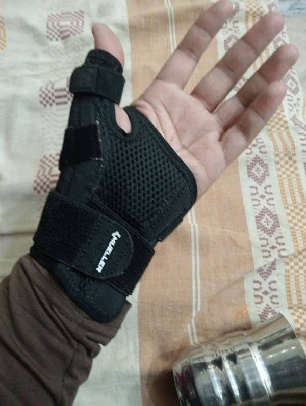 thumb stabilizer 0