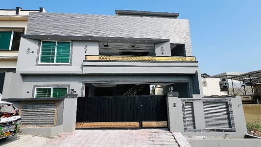 10 Marla Triple Story Triple Unit Brand New House Available For Sale.