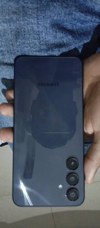 10/10 condition sim locked 128 GB