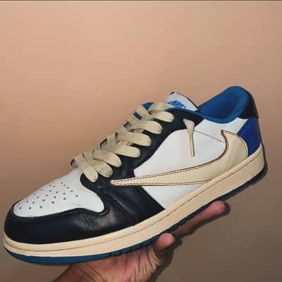 Nike air jordan 1 retro low OG SP FRAGMENT x TRAVIS SCOTT