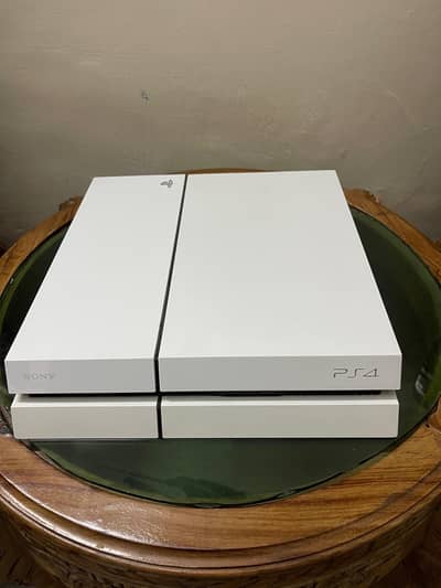 PlayStation 4 (1TB) Bundle | 2 Controllers | 4 Games