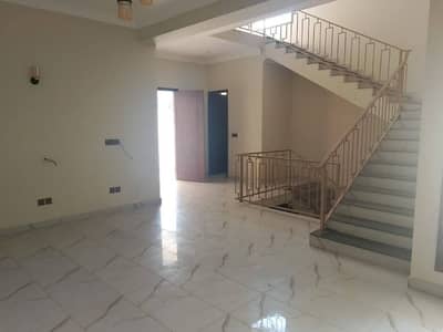 Premium 300 Square Yards House Is Available For Sale In Karachi