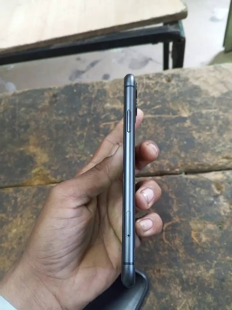 iPhone 11jv 7