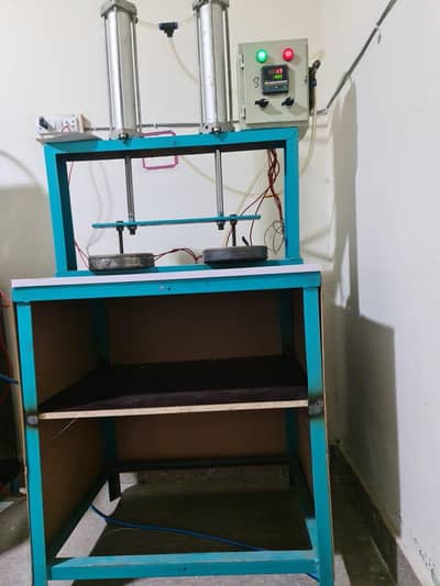 150,000 Gata "Paper" plate making machine