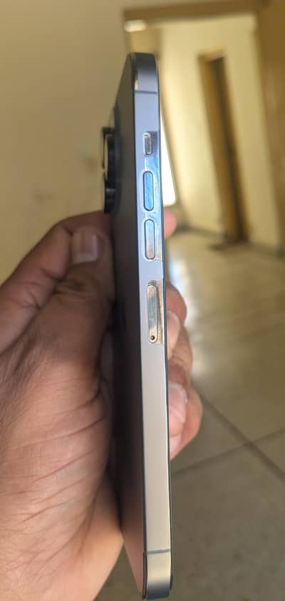 iPhone 13 Pro Max factory unlocked