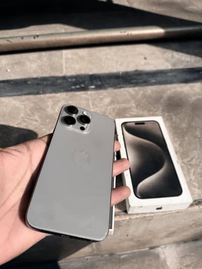 Iphone 15 pro max Mint condition