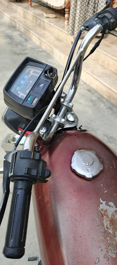 united 70cc 10/10 condition