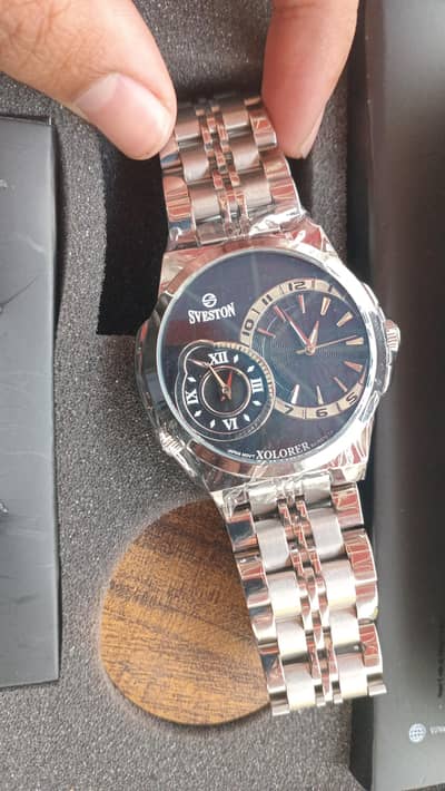 Brand New sveston watch.