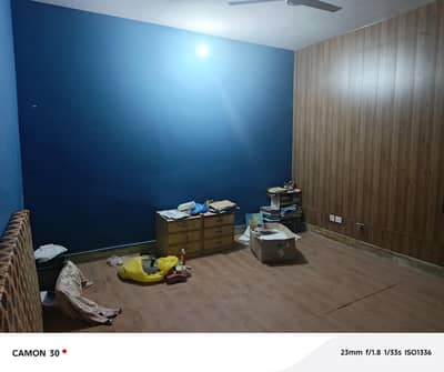 first floor portion with gurage area up for rent