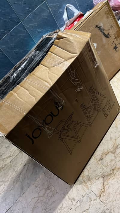 Brand new feeding chair