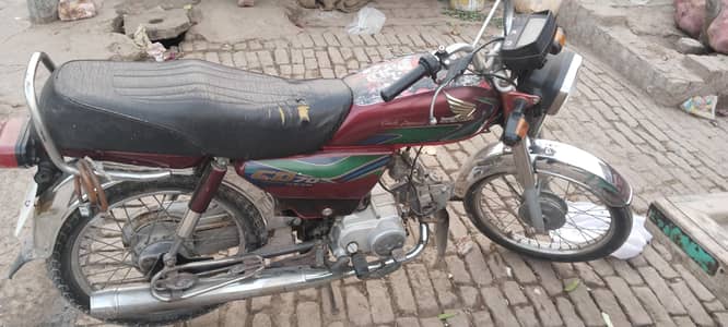 HONDA CD70 2018 model