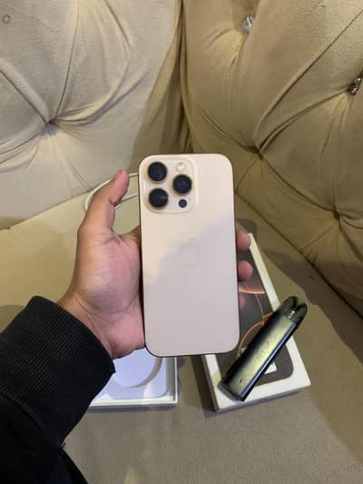 iPhone 16 pro factory unlocked